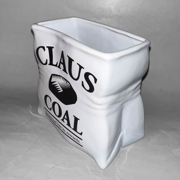 "Claus Coal" Bag Decoration - Picture 2 of 6